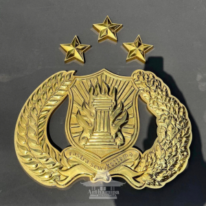 logo polri dari bahan kuningan costom dari Artharupa Logam
