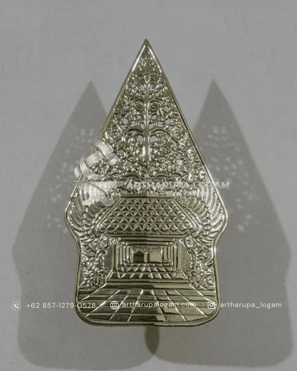 Gunungan wayang kuningan