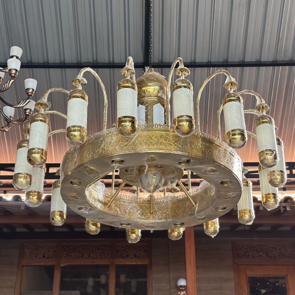 Lampu nabawi kuningan