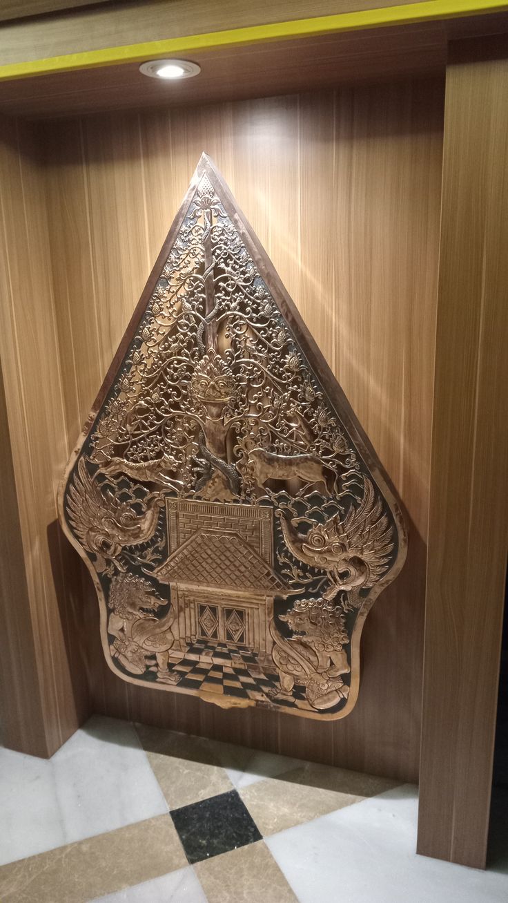 pengrajin gunungan wayang tembaga Artharupa Logam