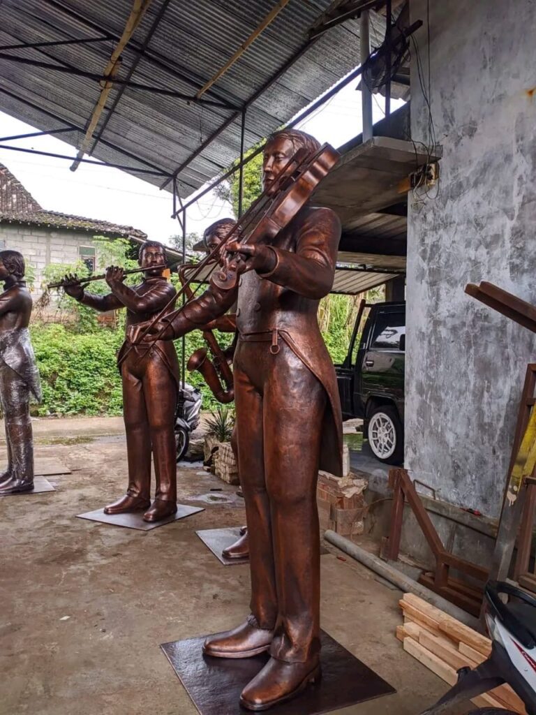 patung tembaga custom