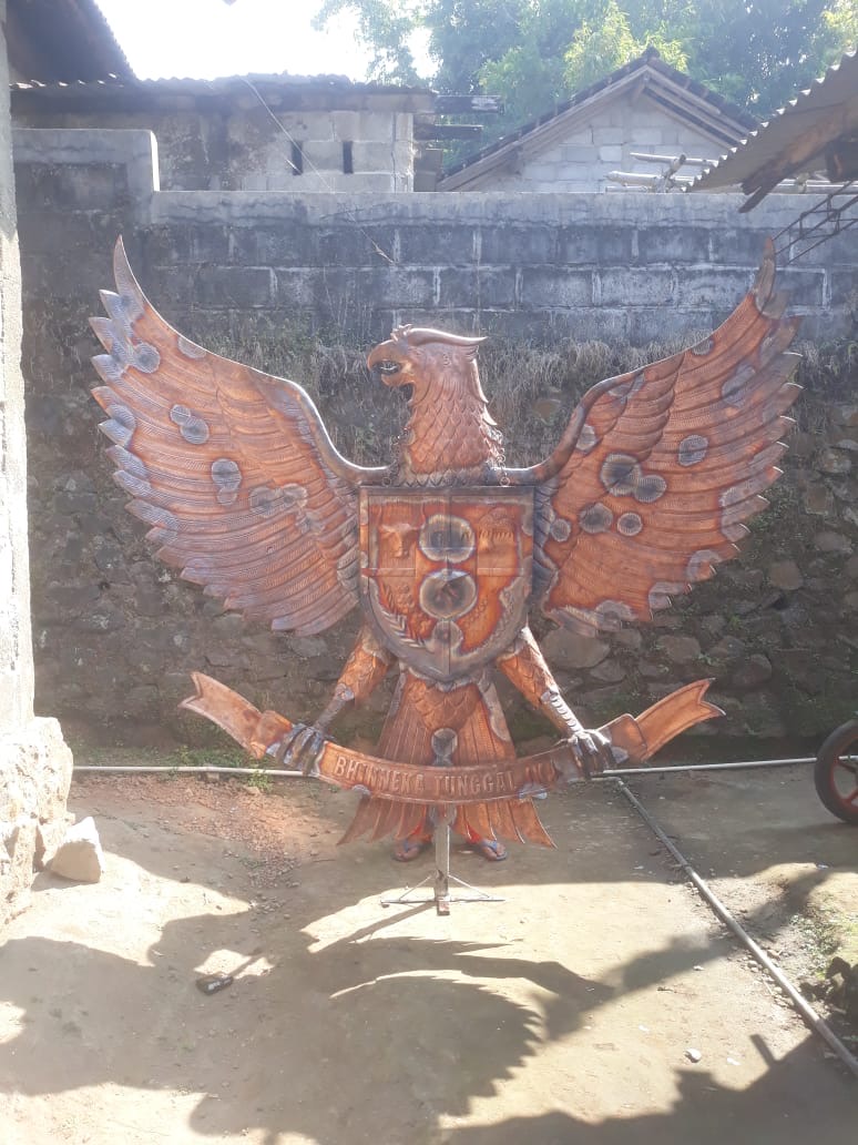 Proses lambang garuda tembaga