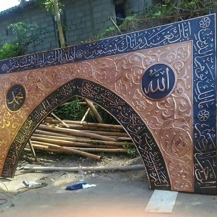 Pengerjaan mihrab custom