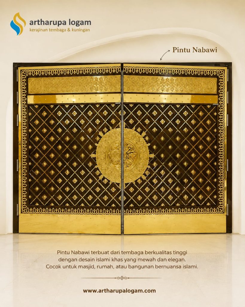 Pintu nabawi kuningan